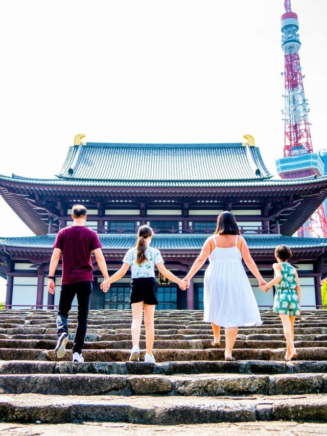 Live Like a Local vs Living Like a Tourist