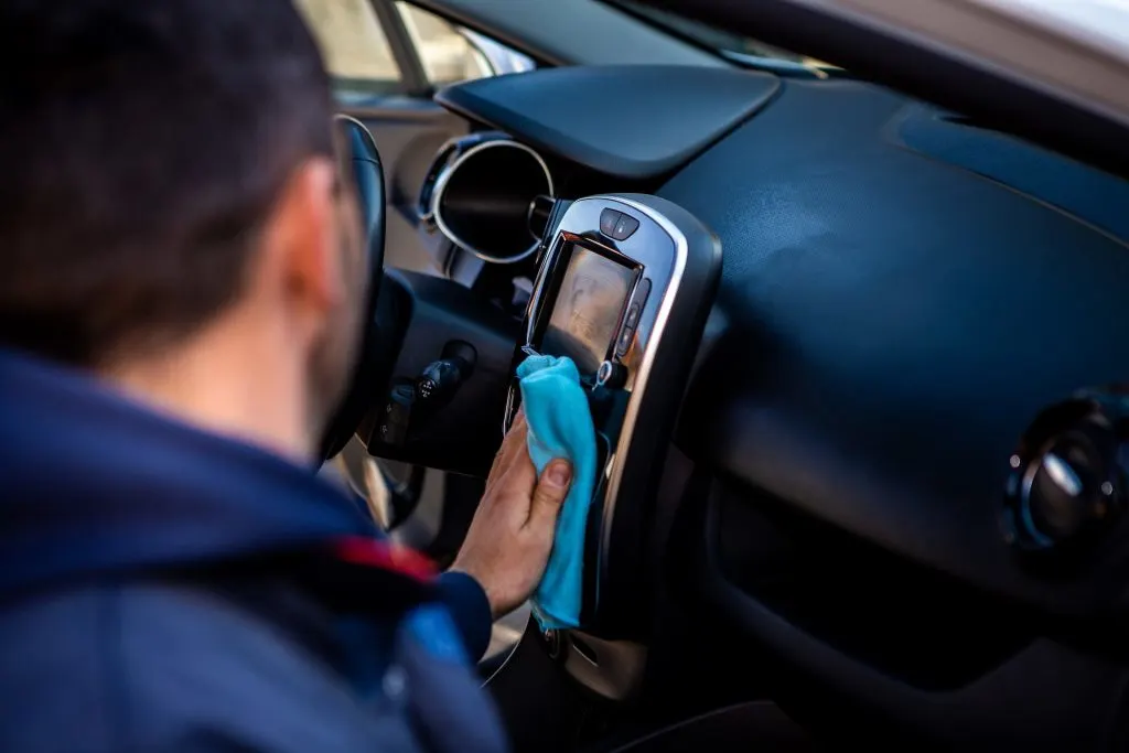 keep your car clean and decluttered with daily routines