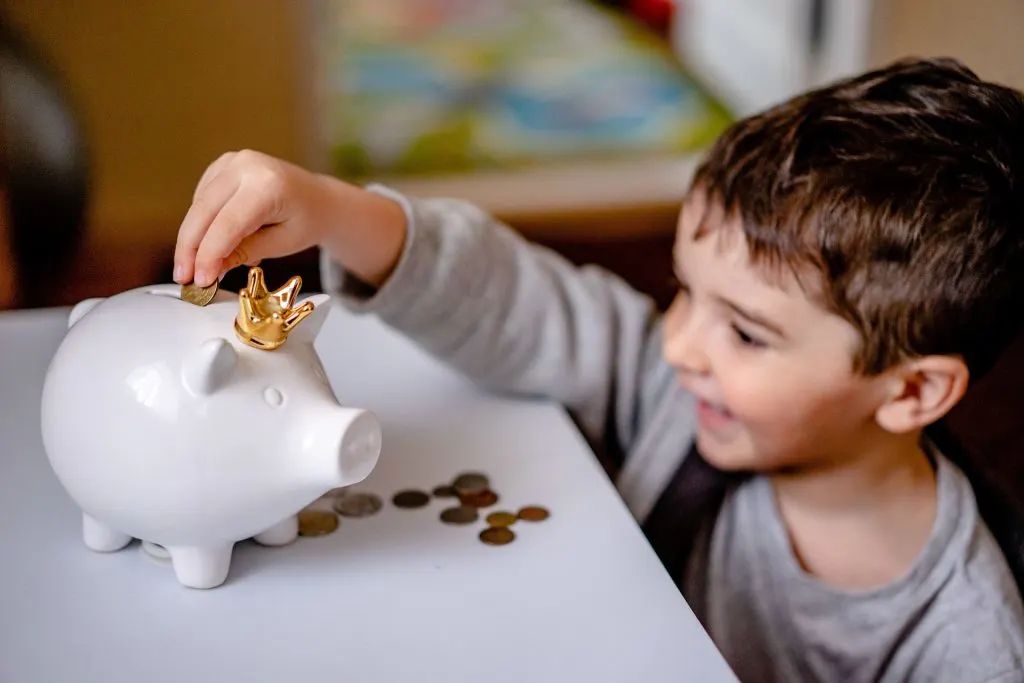 Teach Kids about Minimalist Budgeting