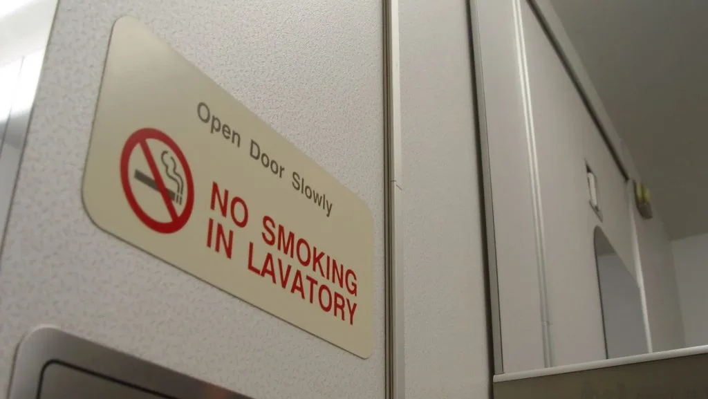 no smoking on an airplane