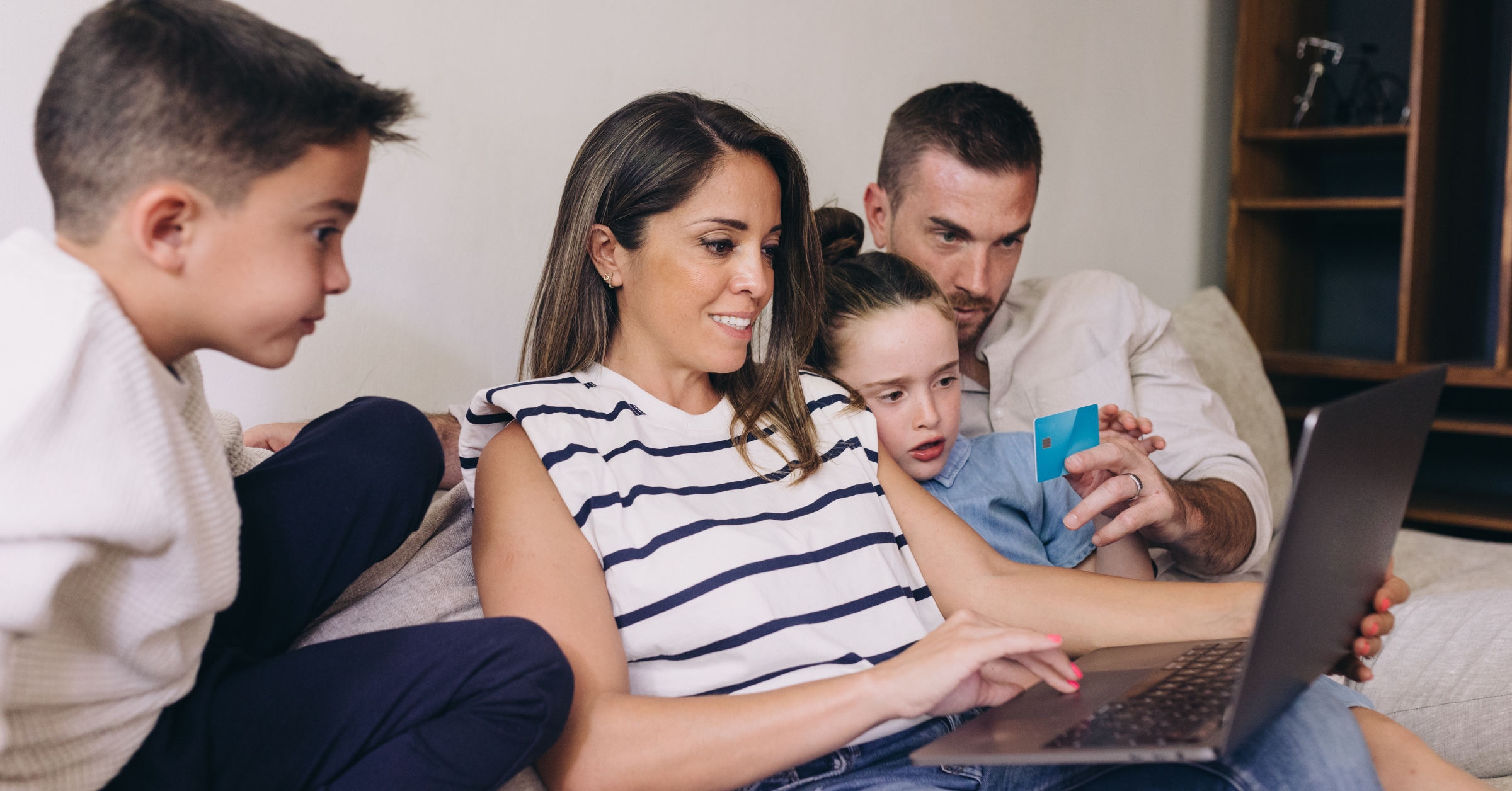 pick the right travel rewards credit card for mom