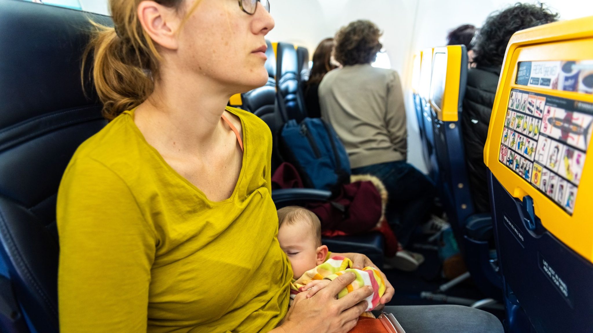 complete-guide-for-traveling-with-a-toddler-on-a-plane-nomad-veronica