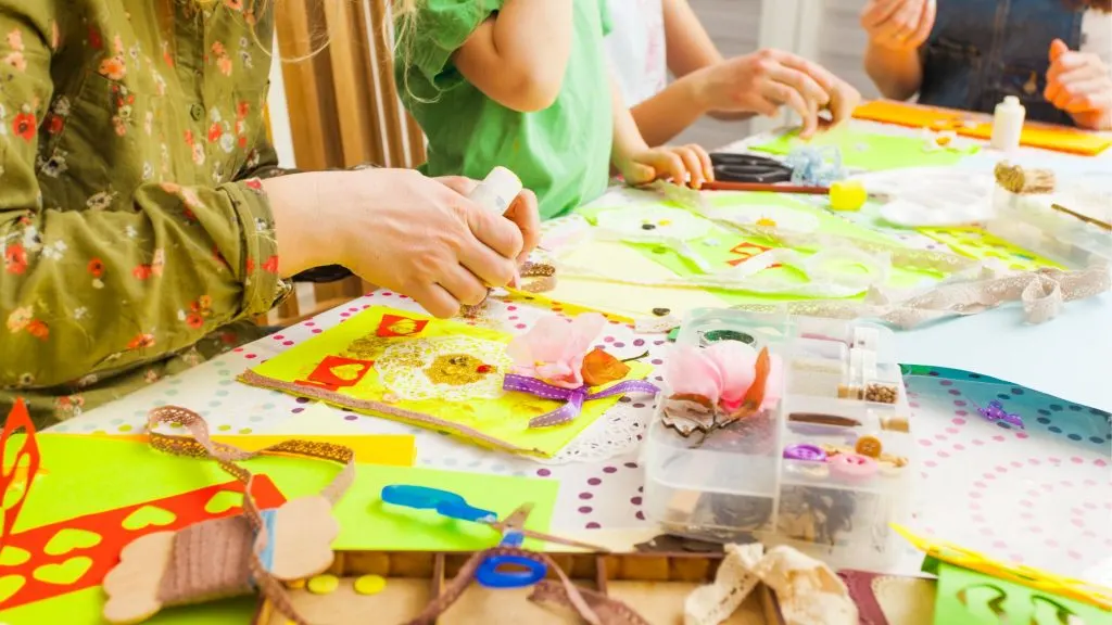Which small business ideas for kids boost their creativity?