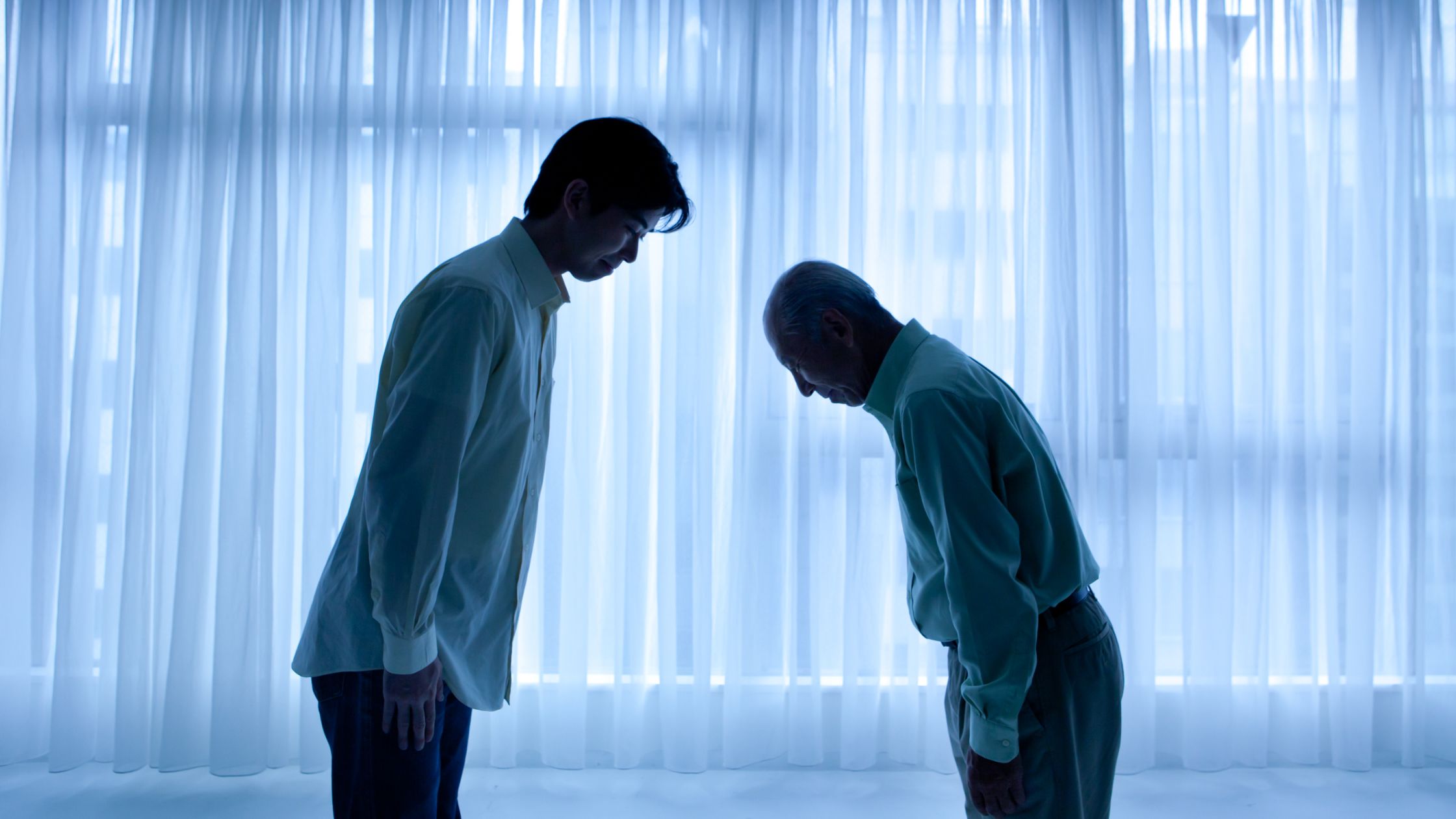 proper greetings in Japan