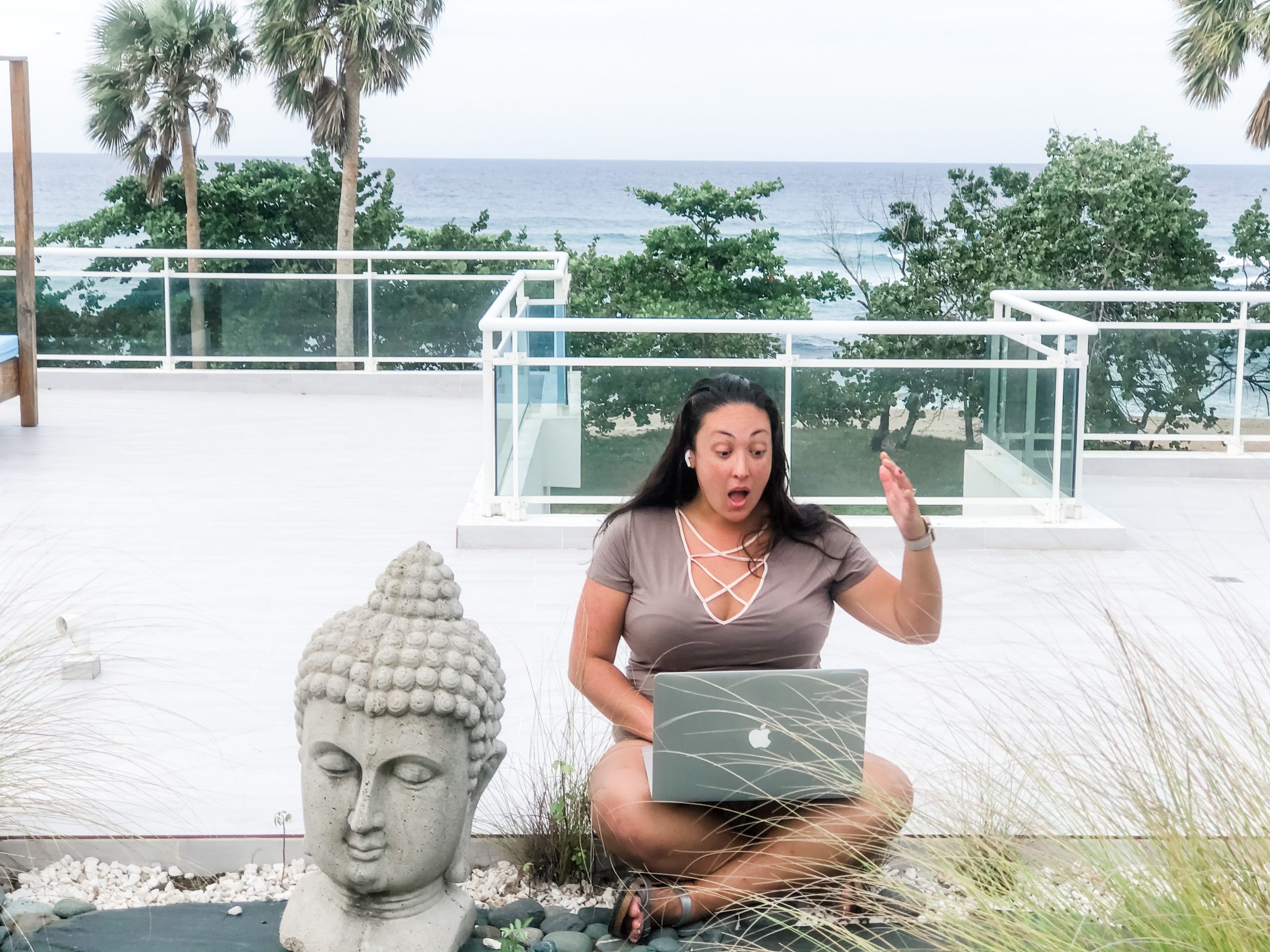 affiliate marketing creates full-time income