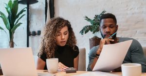 how to handle finances in a relationship