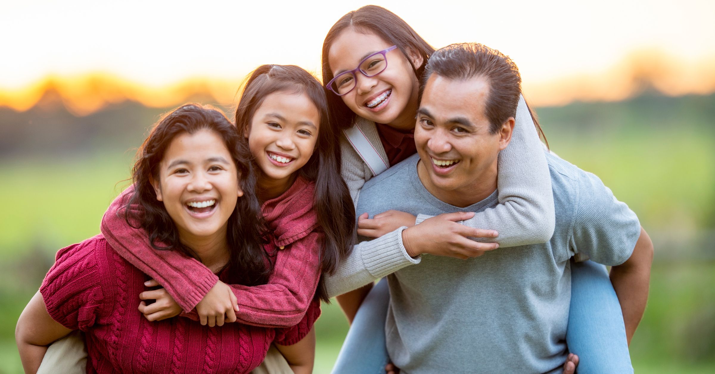 what to wear for family portraits outside